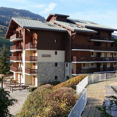Appartement Cosy Pour 4, Au Coeur Du Village, Proche Des Pistes Et Avec Piscine Estivale - Fr-1-342-173 Areches Exterior photo